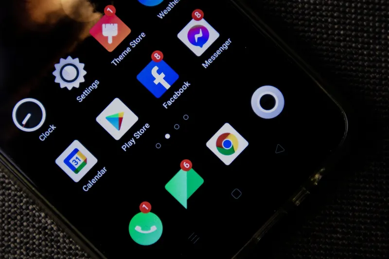 When the Familiar Becomes Foreign: The Strange Psychology of Decontextualized Notification Sounds